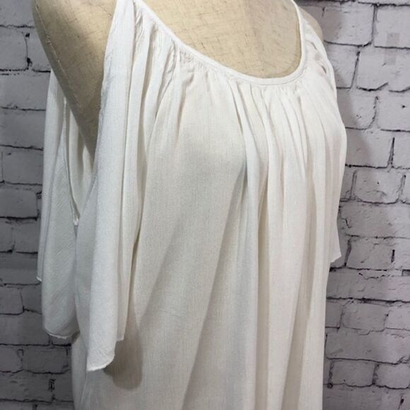 Off Shoulder Beach Cover-up - Picture 2 of 7